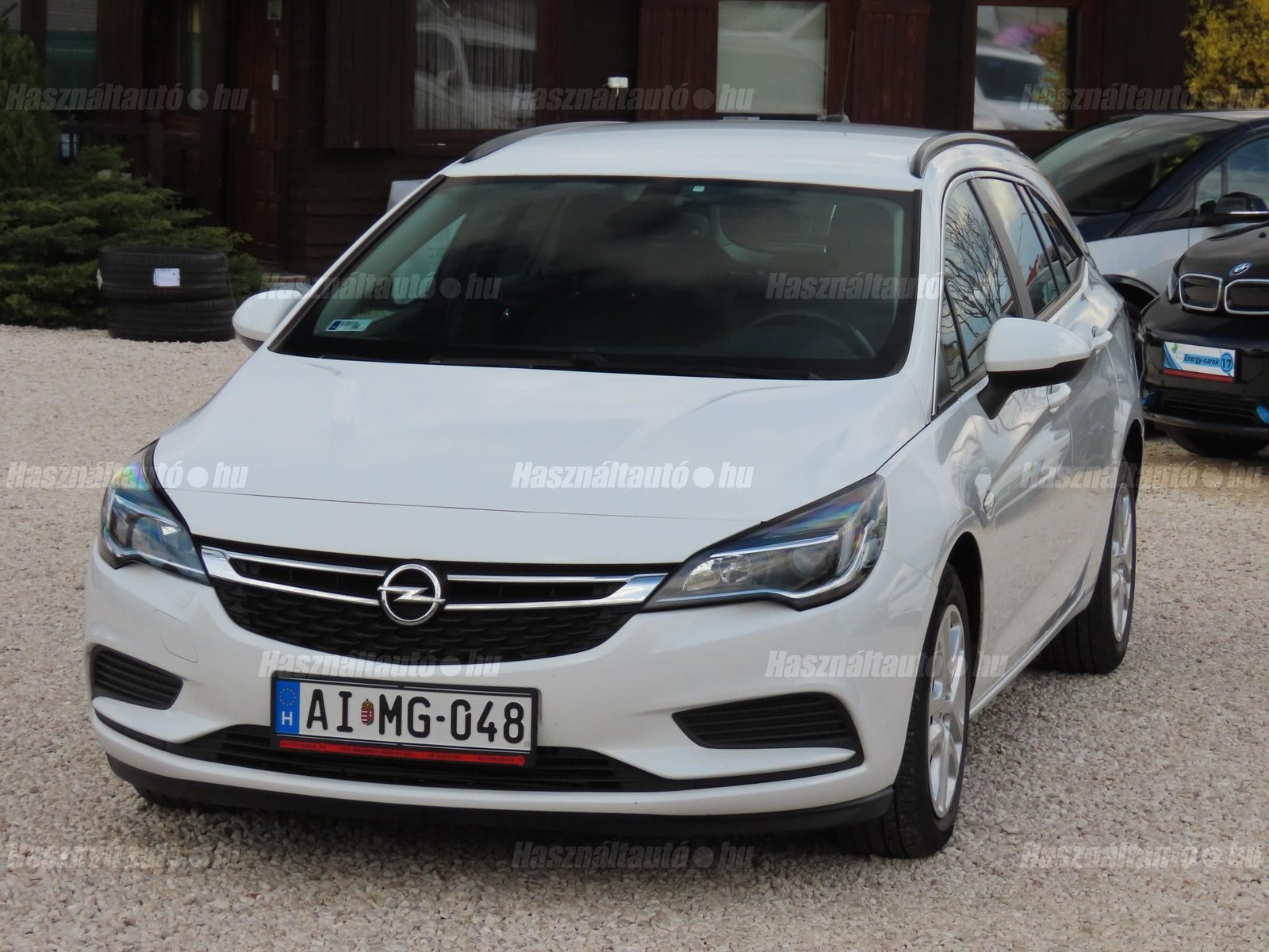 a825e300cffe372cac868ec42e5cdbabab906273645b29219b7910f40ee7a1a8-1.jpg